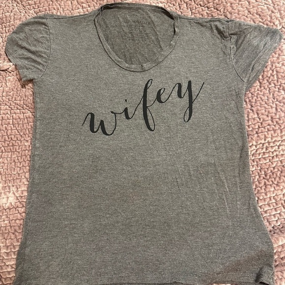 Tops - Wifey tshirt